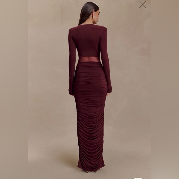 MESHKI Louanne Slinky Long Sleeve Maxi Dress - Burgundy size M NEW - Picture 2 of 6